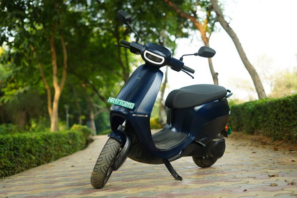 ola-electric-s1-pro-1 (4) Kia Seltos